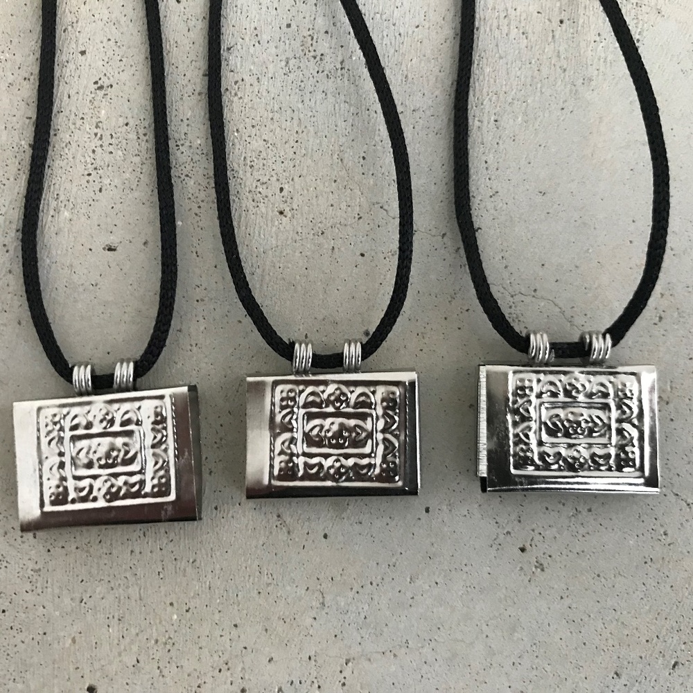 Taweez Pendant Necklace Silver Tone W Black Cord - Picture 2 of 8